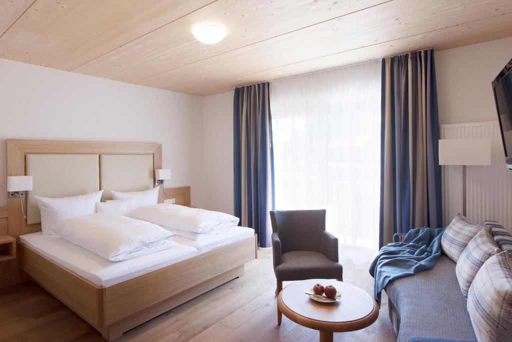 Hotel Roessle Bernau im Schwarzwald Room photo